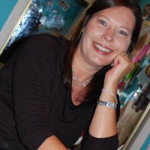 Meet your Posher, Debra